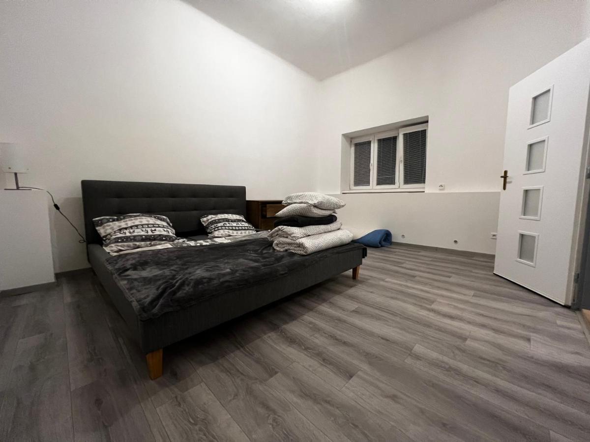 Mlynsky Ostrov Apartment 2 Zdice Zewnętrze zdjęcie