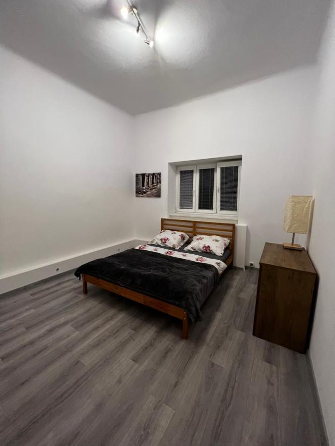 Mlynsky Ostrov Apartment 2 Zdice Zewnętrze zdjęcie