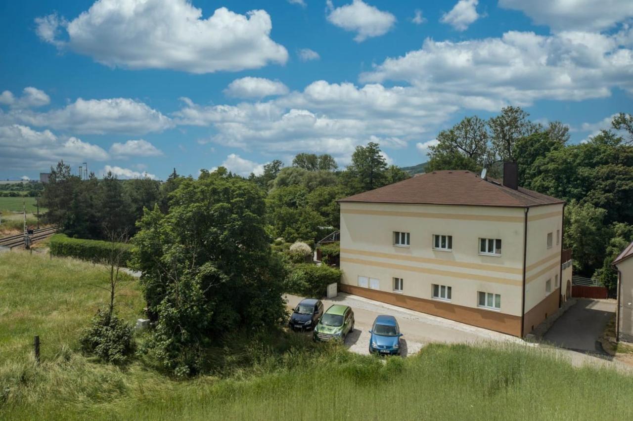 Mlynsky Ostrov Apartment 2 Zdice Zewnętrze zdjęcie